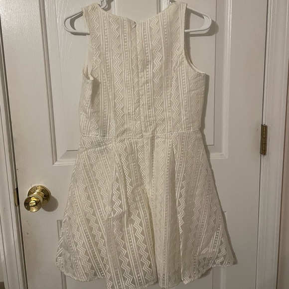 3/$15 Abercrombie Kids White Dress - Picture 2 of 2